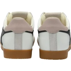 Elan Sneaker