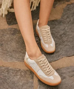 Notice Sneakers